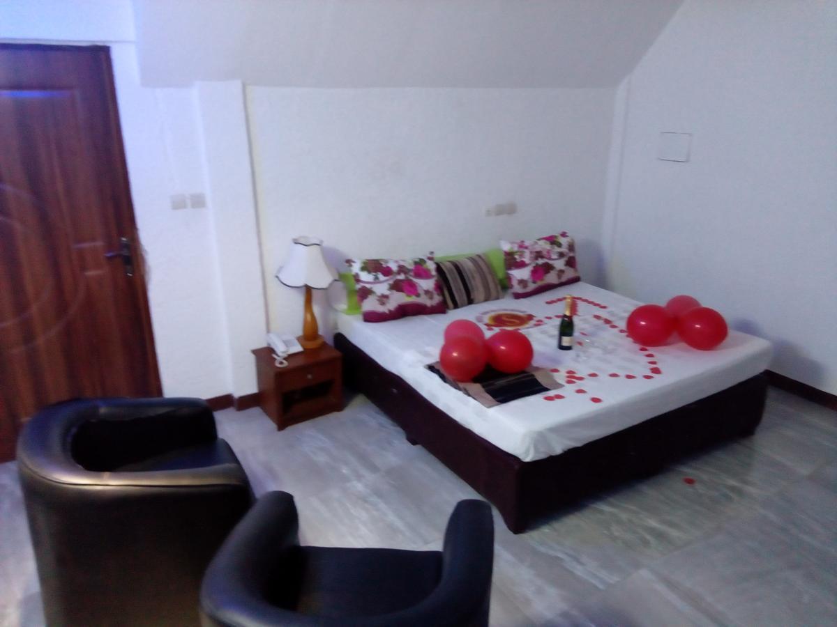Senateur Hotel Agontinkon Cotonou Exterior foto