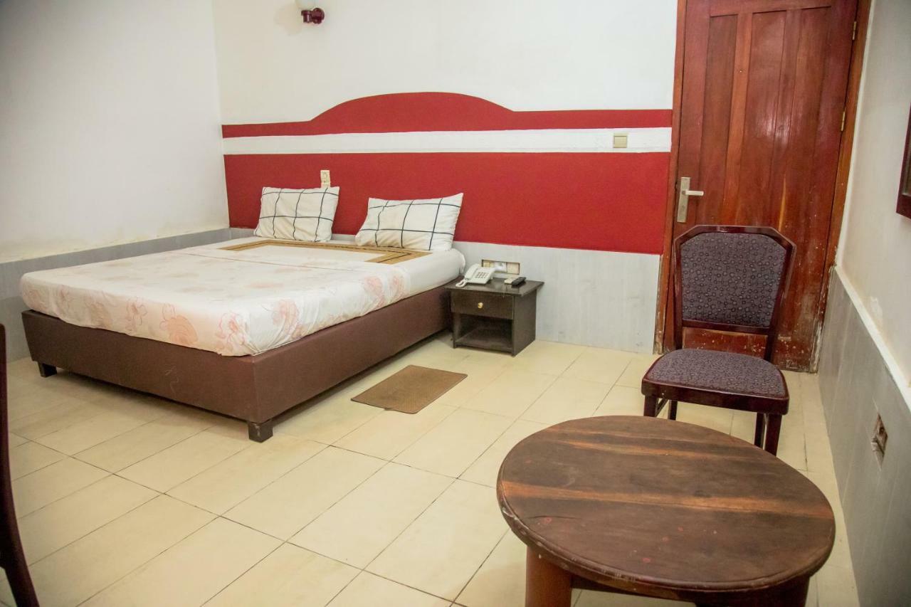 Senateur Hotel Agontinkon Cotonou Exterior foto
